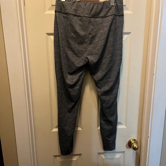 Toad & co womens gray black striped active leggings large - Picture 5 of 5